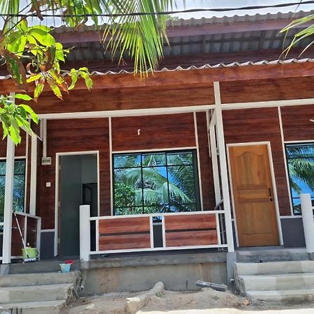 Ella'S Place Salang Tioman Kampong Ayer Batang Екстериор снимка