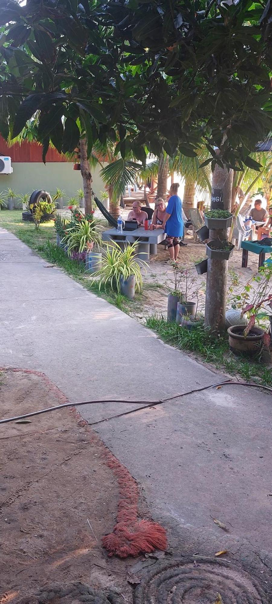 Ella'S Place Salang Tioman Kampong Ayer Batang Екстериор снимка