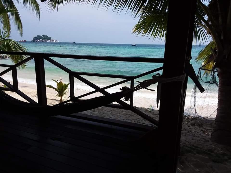 Ella'S Place Salang Tioman Kampong Ayer Batang Стая снимка