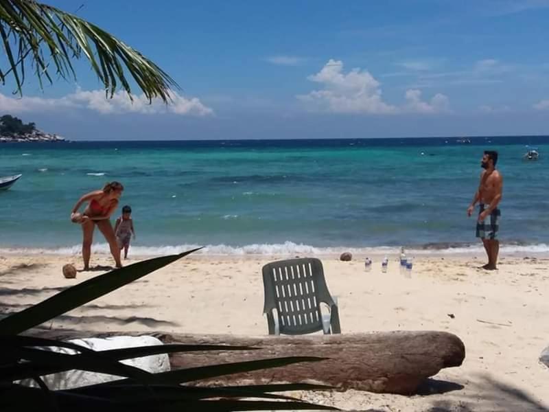 Ella'S Place Salang Tioman Kampong Ayer Batang Екстериор снимка