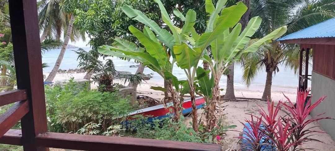 Ella'S Place Salang Tioman Kampong Ayer Batang Стая снимка