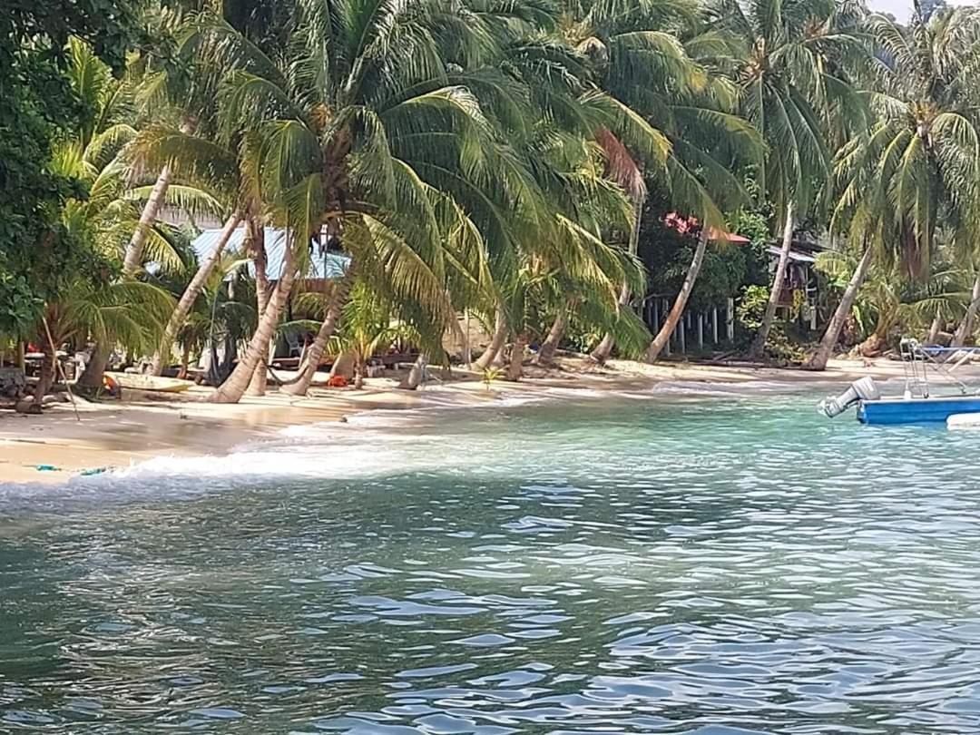 Ella'S Place Salang Tioman Kampong Ayer Batang Екстериор снимка