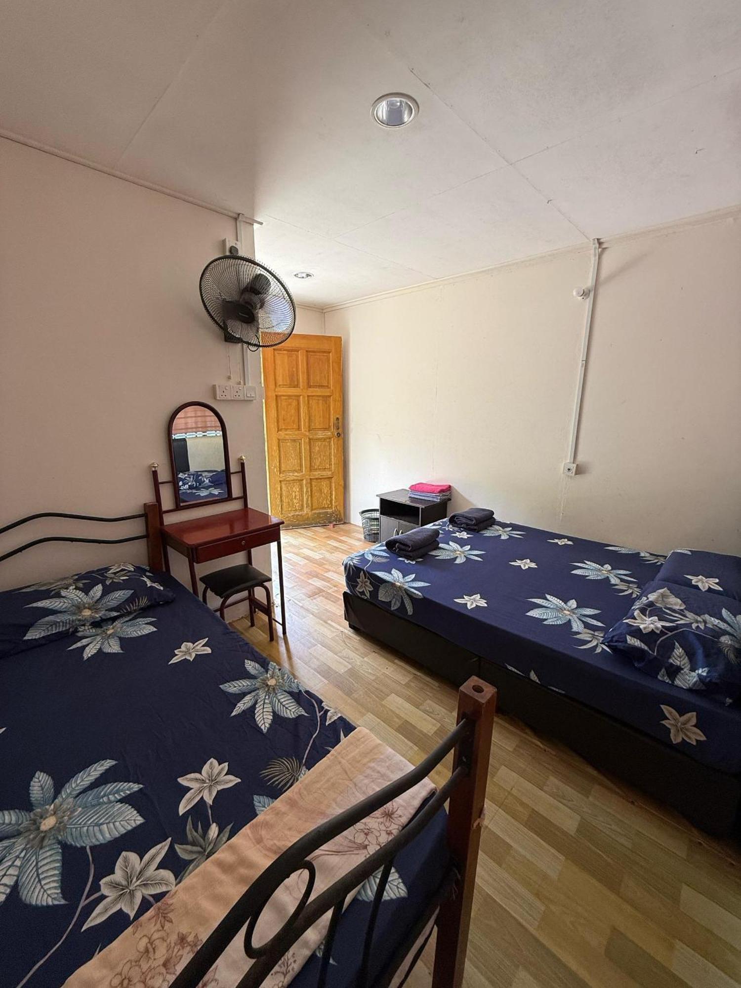 Ella'S Place Salang Tioman Kampong Ayer Batang Екстериор снимка